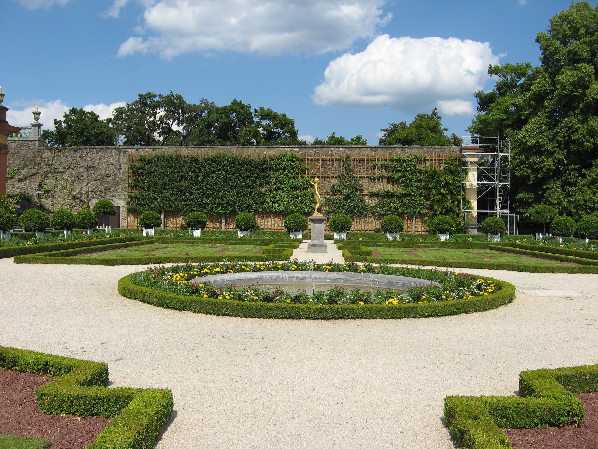 Der schöne Schlosspark in Weilburg